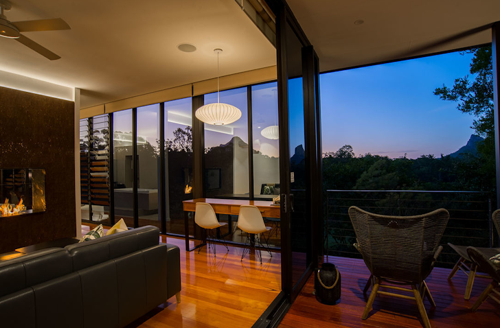 Glass On Glasshouse