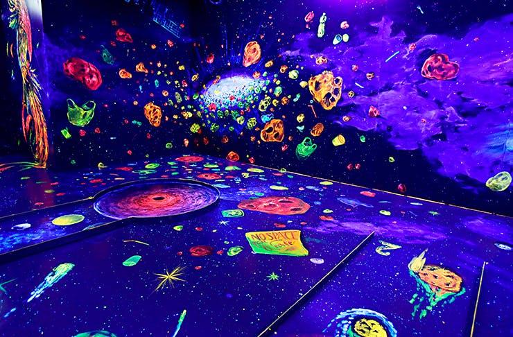 Glow In The Dark 3D Mini Golf Perth