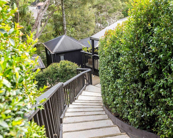 Godden Cottage best pet-friendly accommodation New Zealand