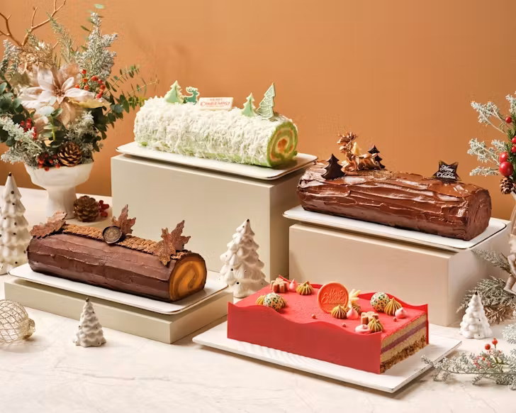 The Fullerton Hotels Singapore yule log cakes
