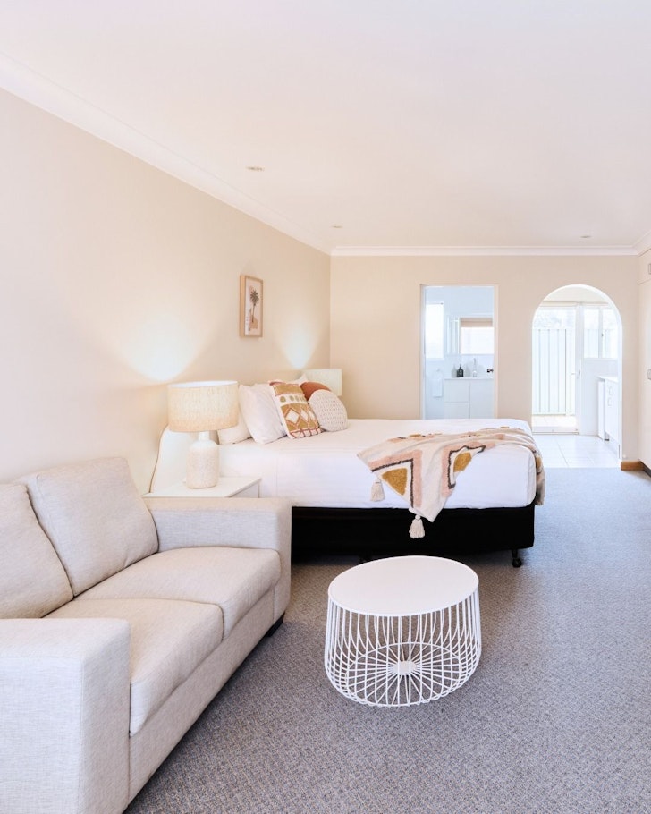 One of the stylish rooms at Harbourview House one of the best motels in Australia
