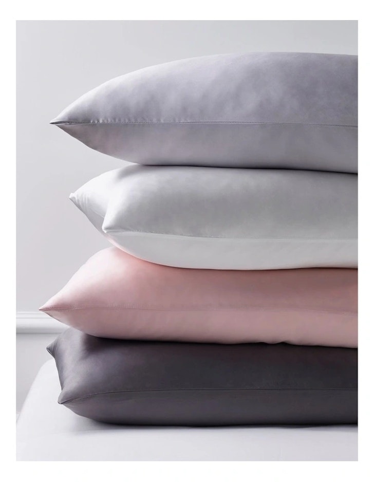 Heritage Luxe Silk Pillowcase in Silver