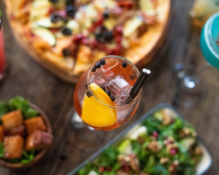 Pretty cocktails and mouthwatering eats await at Hideaway's Boujee Bottomless Brunch.