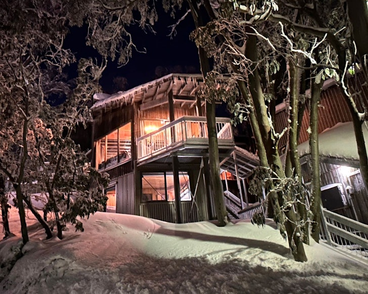 An exterior view of High Plains 5 Chalet best Victoria snow getaway