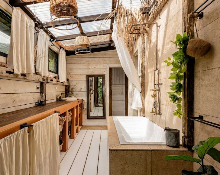 A view of the bathtub at Hillview Dairy one of best romantic getaways in Australia