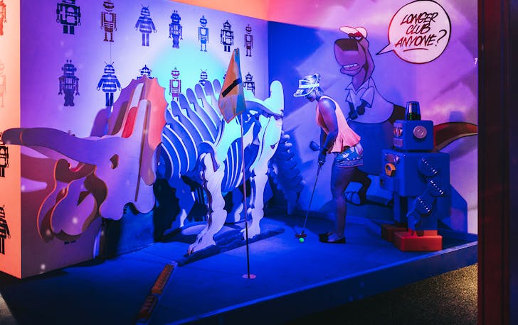 holey moly golf bar surfers paradise gold coast