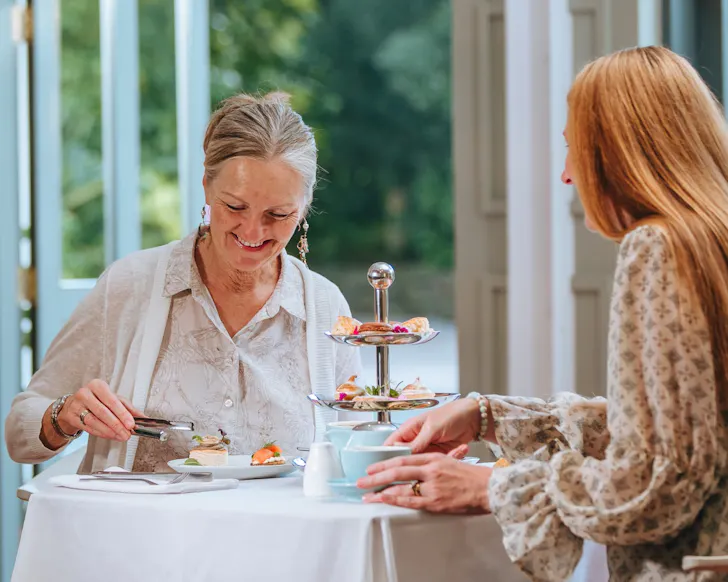 Akl zoo high tea