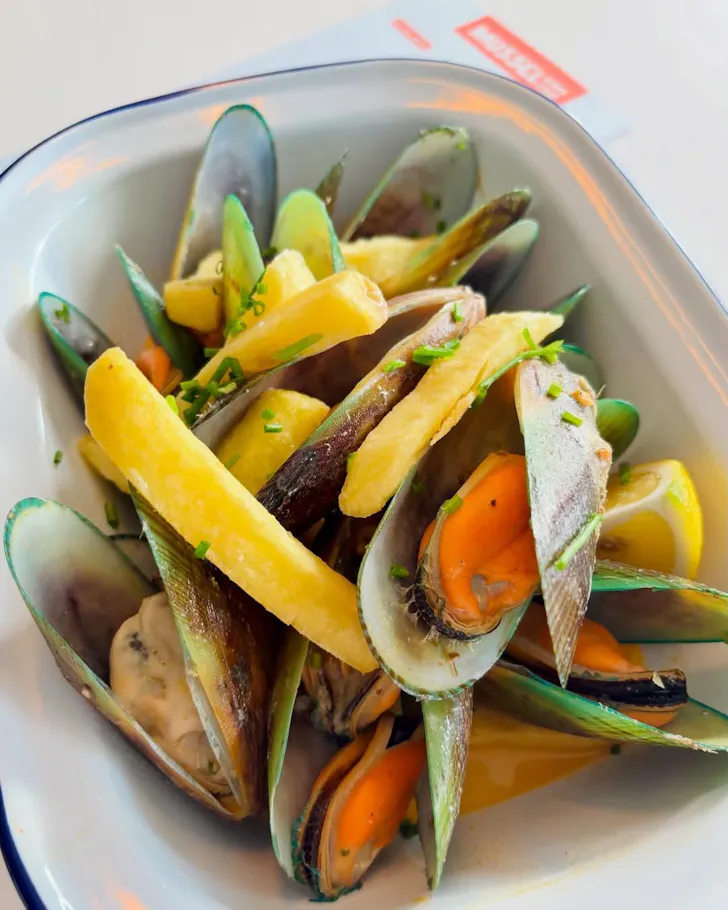 Mussel and chip