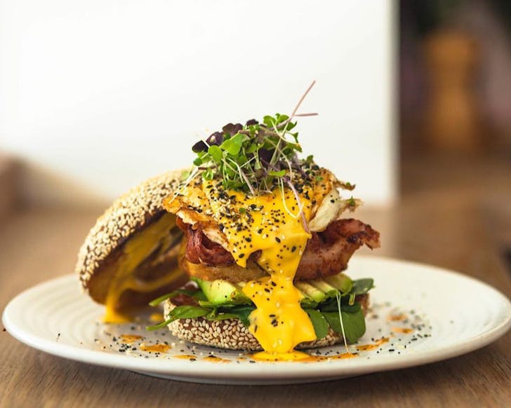 Neo Cafeâs breakfast burger