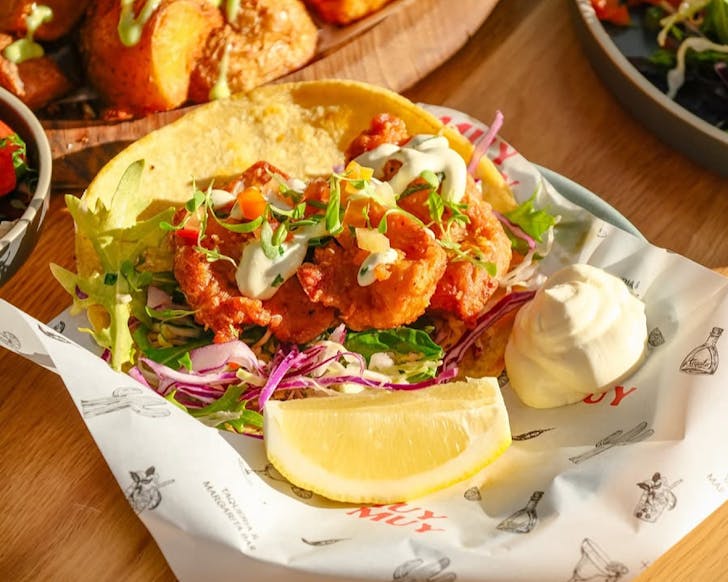 Muy Muyâs taco dish