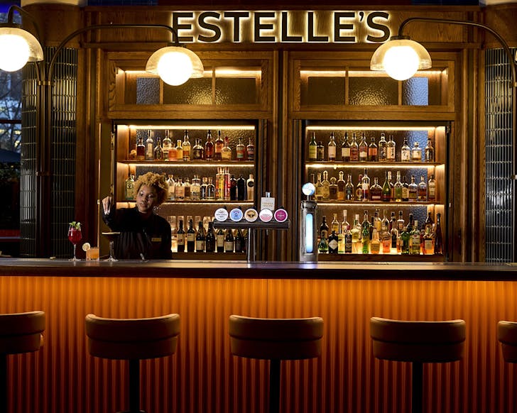 Estelleâs bar fit-out