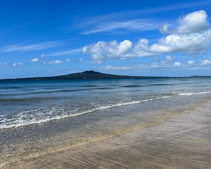 Takapuna beach