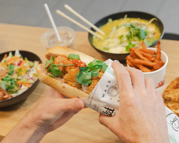 Rollâd Vietnamese