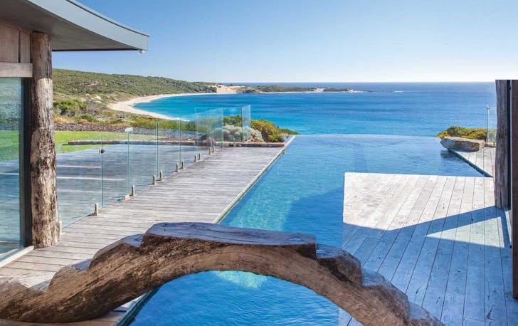 The infinity pool at Injidup Bay House