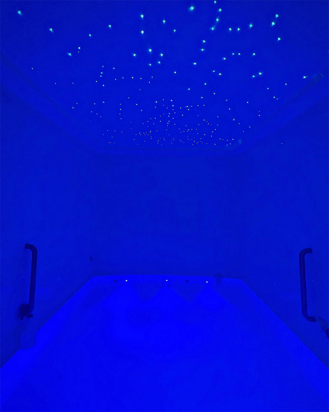 The couples float room at Infinity Float complete with twinkling stars. No wonder this is one of the best float centres in Auckland.