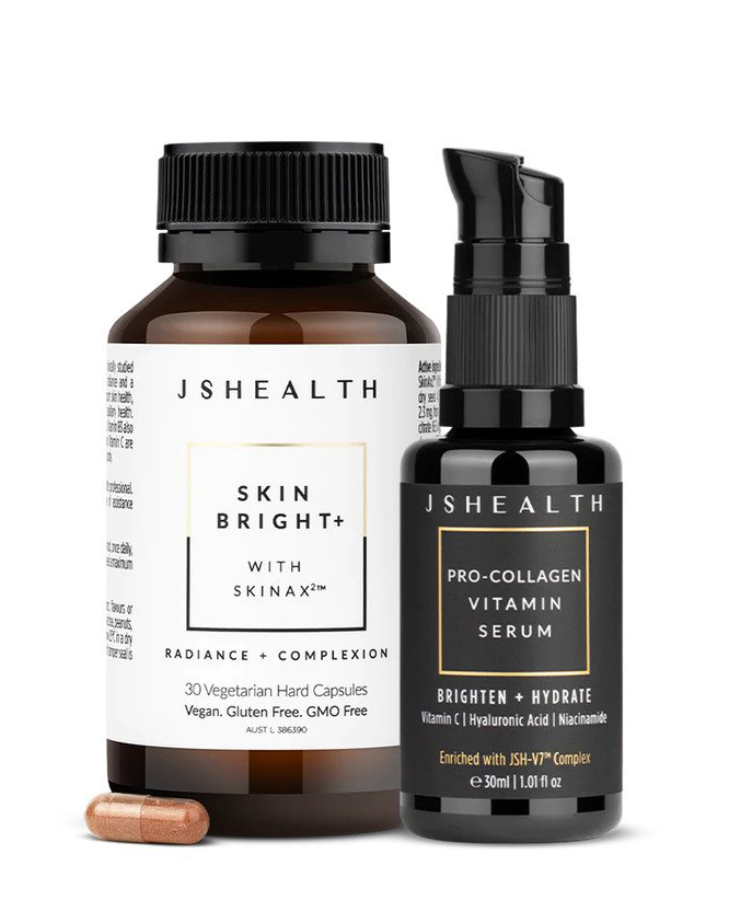 Un contenant de suppléments JSHealth Skin Bright + et un flacon pompe foncé de sérum éclaircissant pour la peau Pro-Collagen