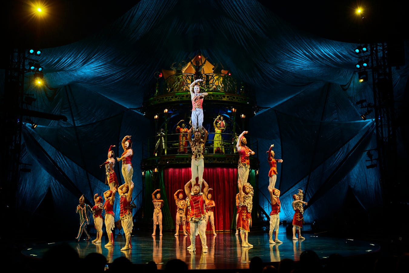 Cirque du Soleil: KOOZA