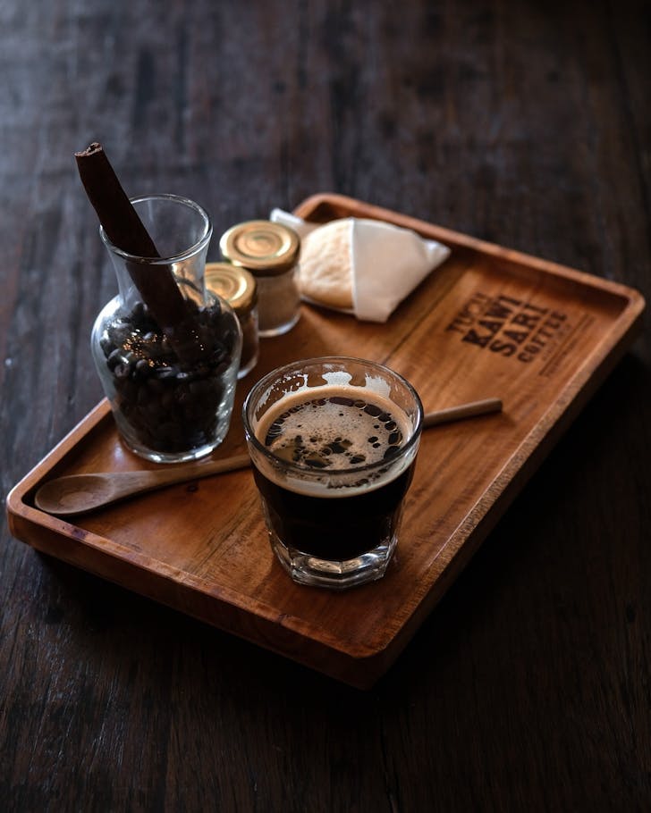 Kawisari Coffee Farm Shop & Eatery