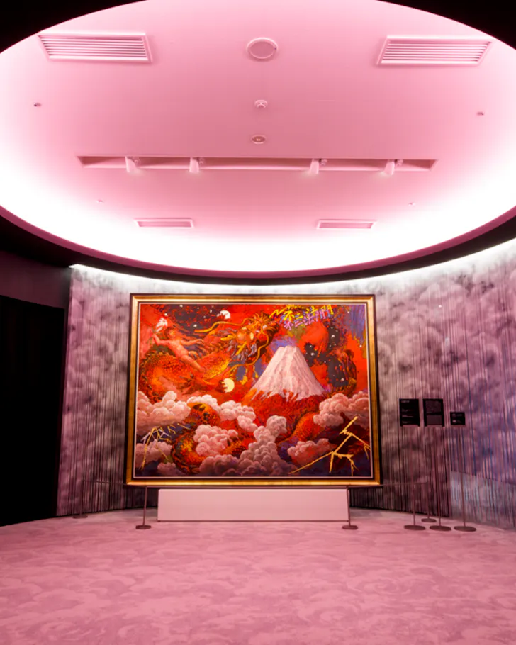 An impressive artwork at Koji Kinutani Tenku Art Museum. 