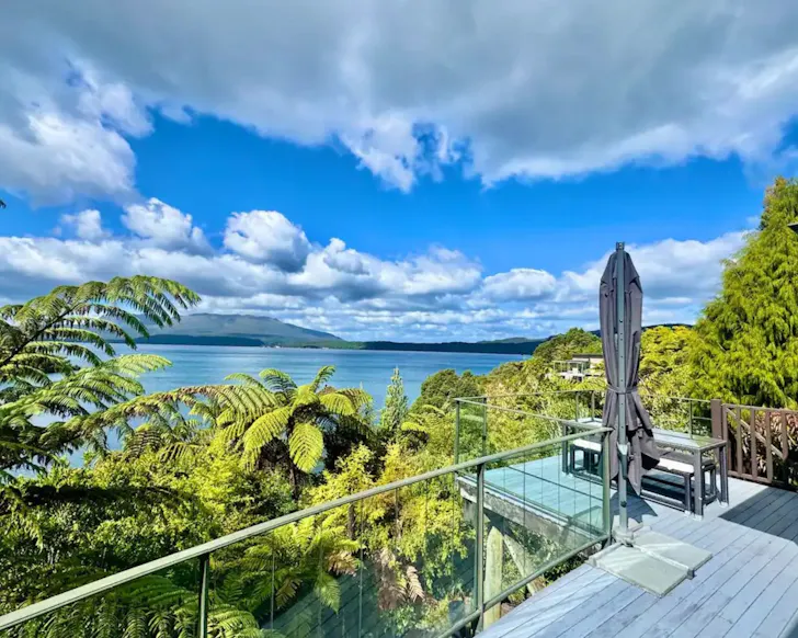 The lakefront view at Lake Edge Retreat NZ