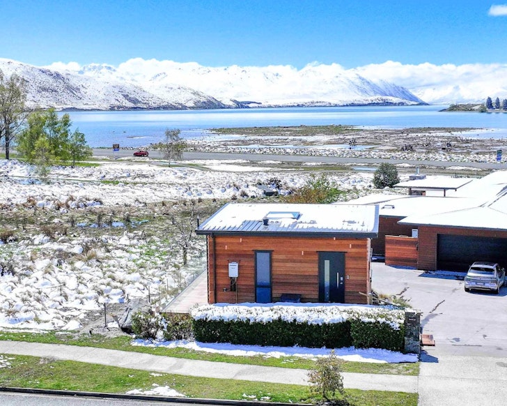 A view of Lakeview Tekapo Starscape Suite with the lake behind, best Lake Tekapo accommodation