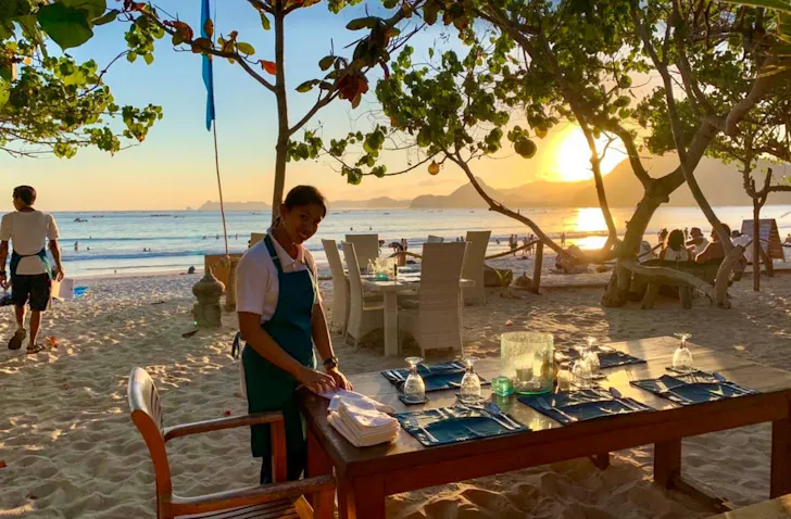 Laut Biru Bar and Restaurant 