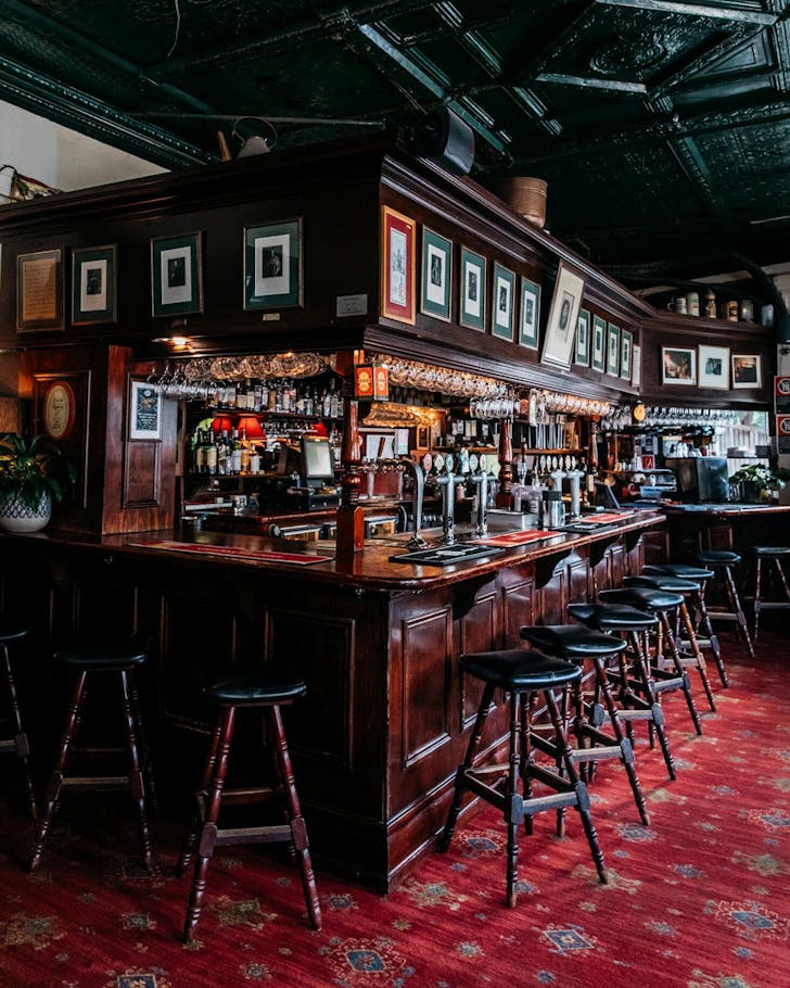The Lord Dudley bar