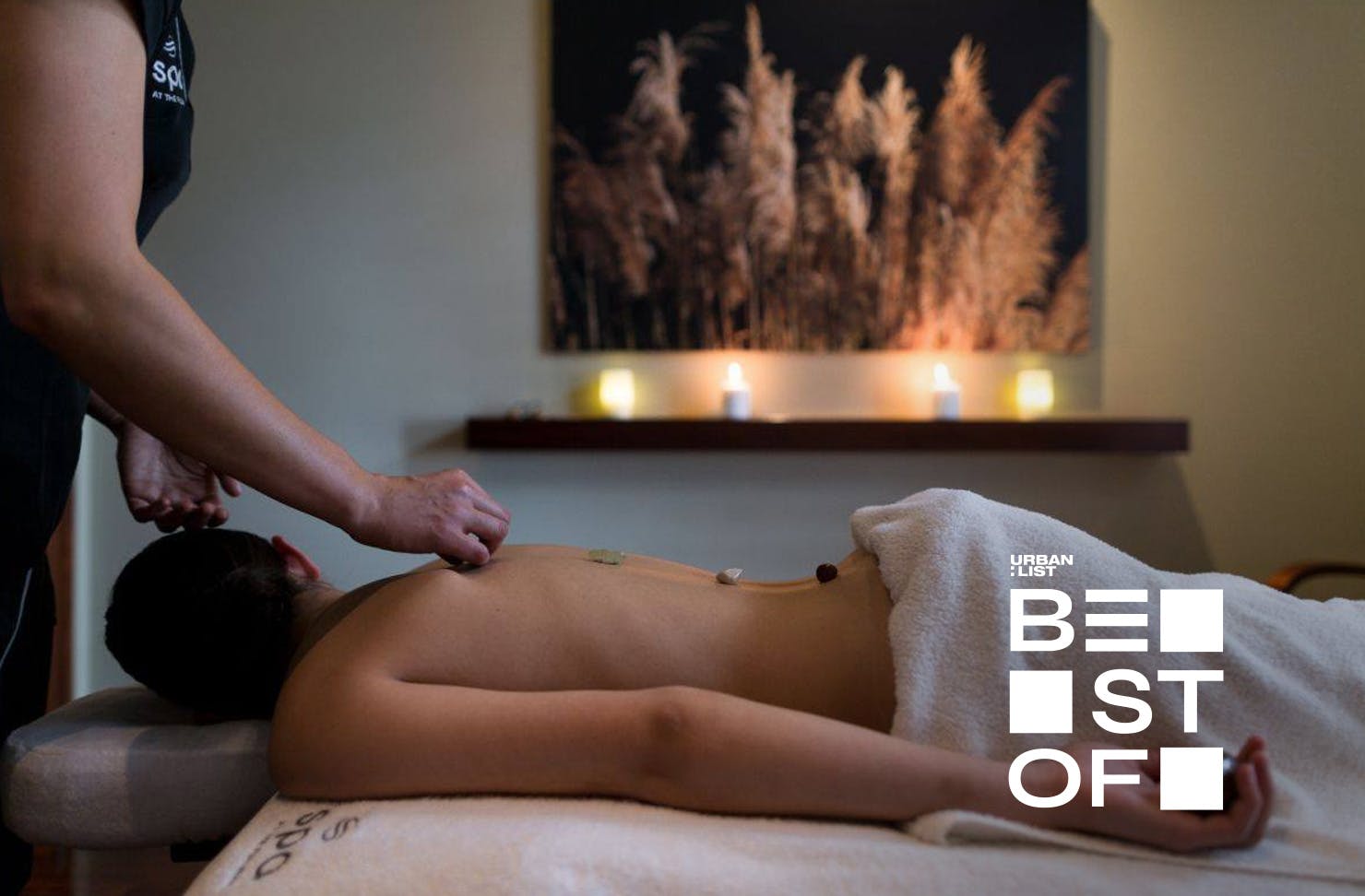 Someone gets a massage at the Luxe Spa at the Pullman, one of the best places in Auckland to get a massage.