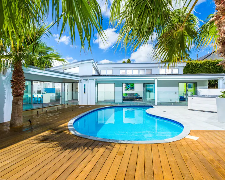 The pool at Luxury Paradise By The Sea best pet-friendly accommodation New Zealand