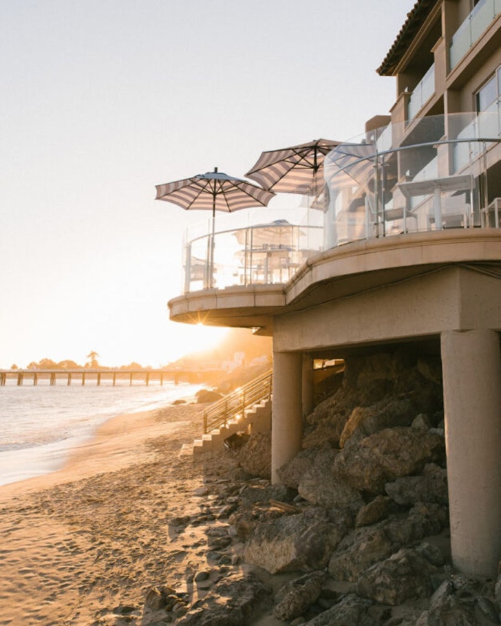 The hotel on the beach at Malibu Beach Inn one of the best beach hotels Los Angeles