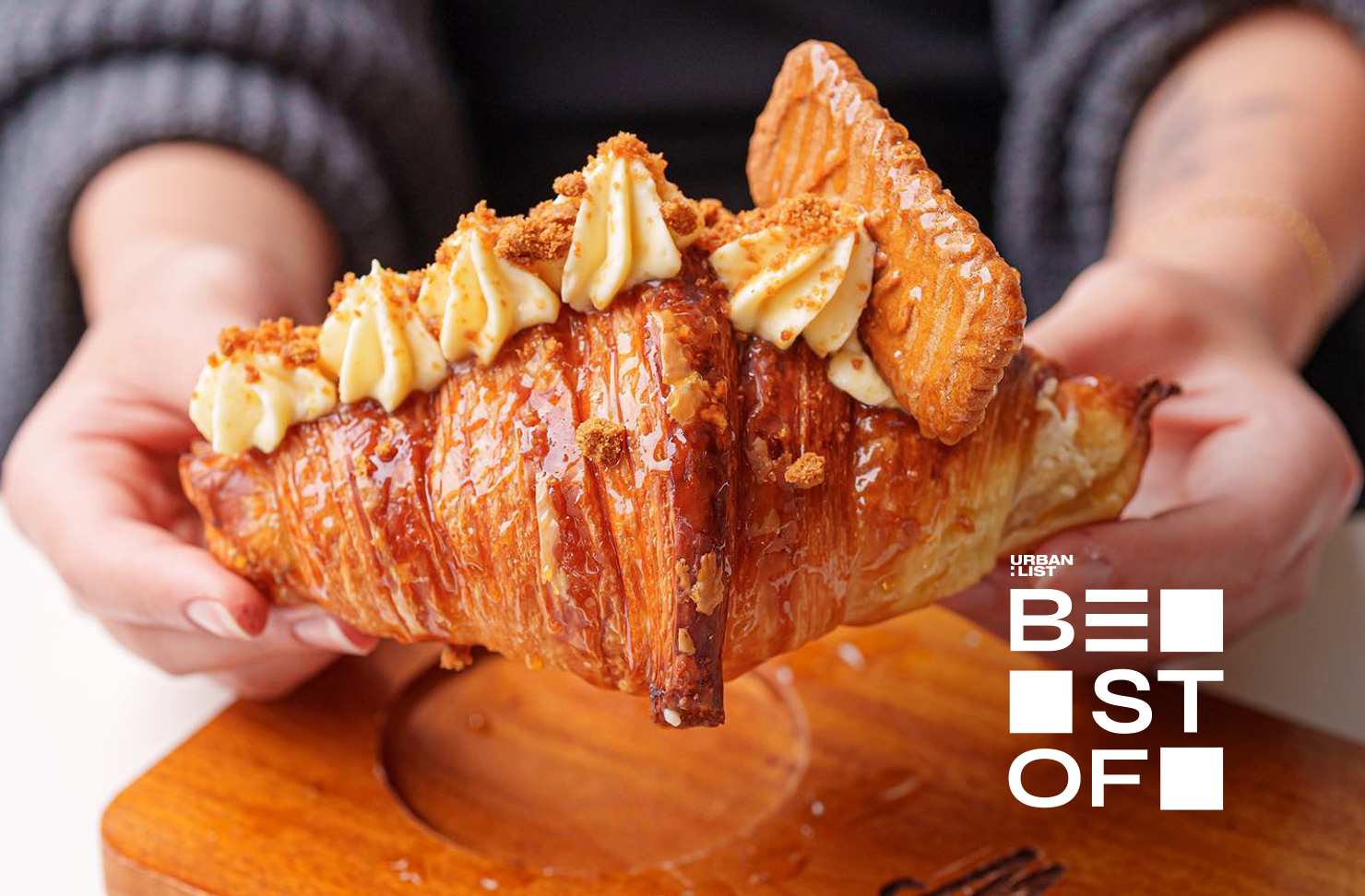 Manis Bakery's cream cheese and Biscoff-stuffed croissant. 