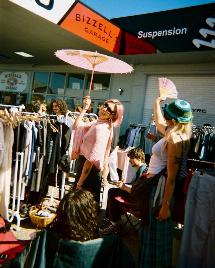 lil j's vintage markets