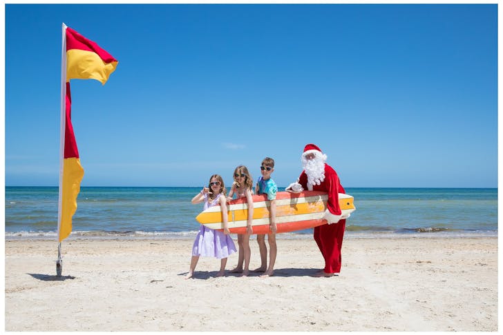 santa beach photos melbourne e