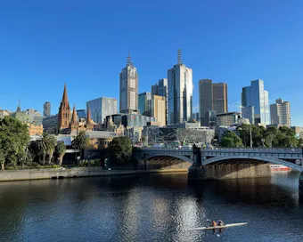 Melbourne weather 2025-26