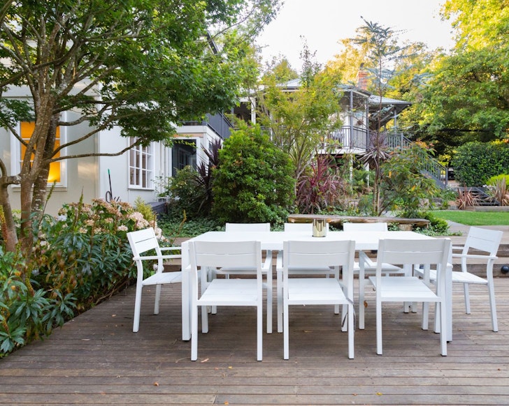The outdoor deck at Merrylee one of the best Dandenong Ranges Airbnbs