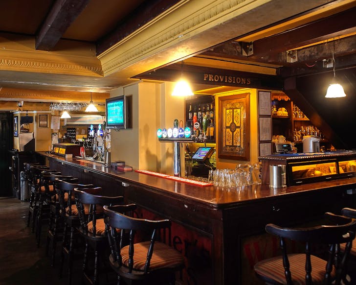 Molly Malone's Irish Pub