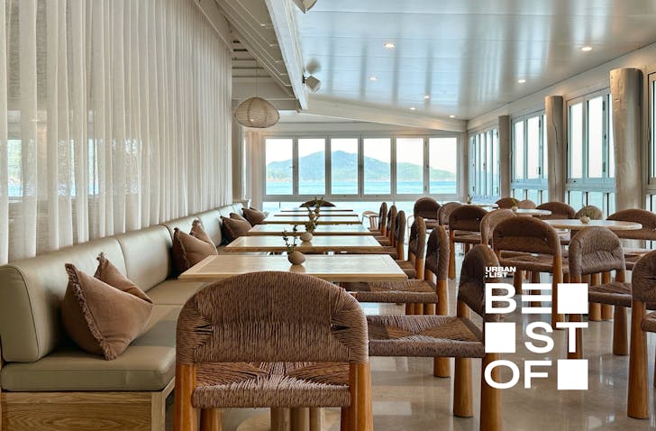 Hamilton Island waterfront restaurant