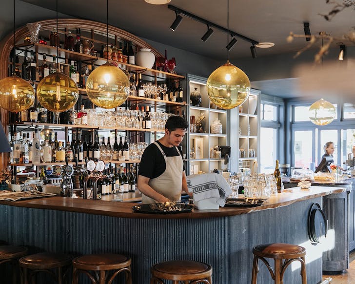 The lovely wooden bar at No.7 Balmac.