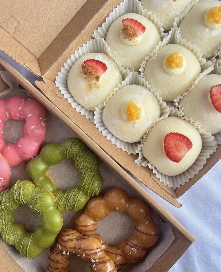 A tray of mochi desserts as well as mochi donuts Melbourne. 