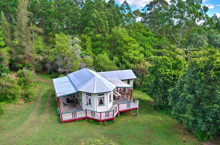 Noosa Avalon Farm Cottages