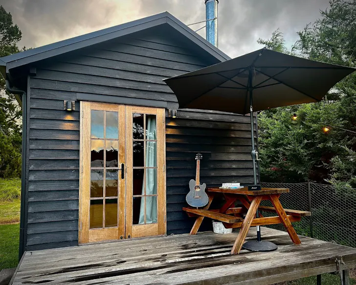 An exterior view of Orchard Hytte  best accommodation Stanthorpe