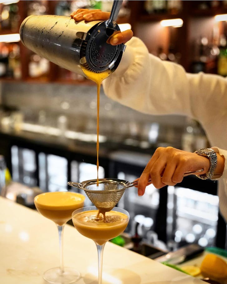 Oyama restaurant Brisbane cocktail pouring