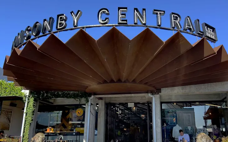 The front entrance of Ponsonby Central 