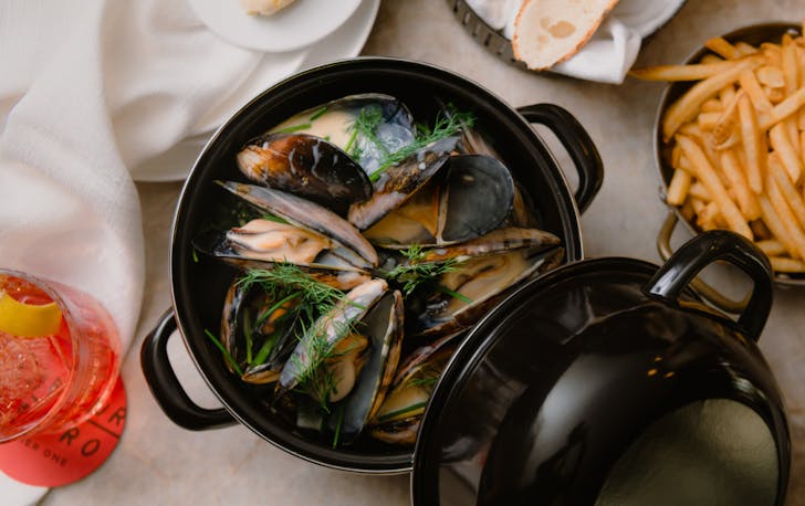 Mussels on plate