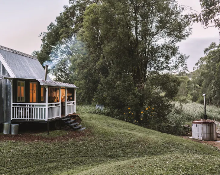 The hot tub outside Palmer & Gunn best winter cabins near Brisbane