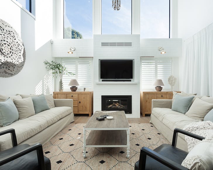 Gorgeously fit-out living space at the Paradise Beach Barn, one of Taurangaâs best airbnbs. 