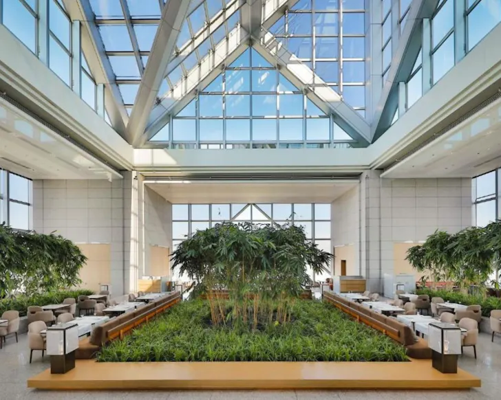 The glass atrium at Park Hyatt Tokyo best Tokyo hotels