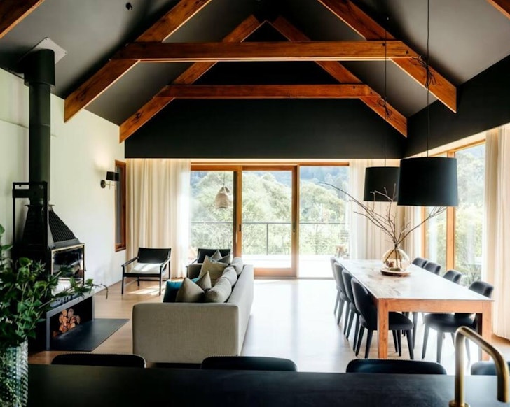 Pebblebank on Morses pet friendly stay Victoria