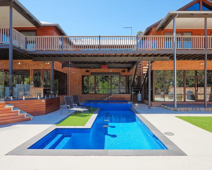 Perth Hills Airbnbs Blue Wren Estate