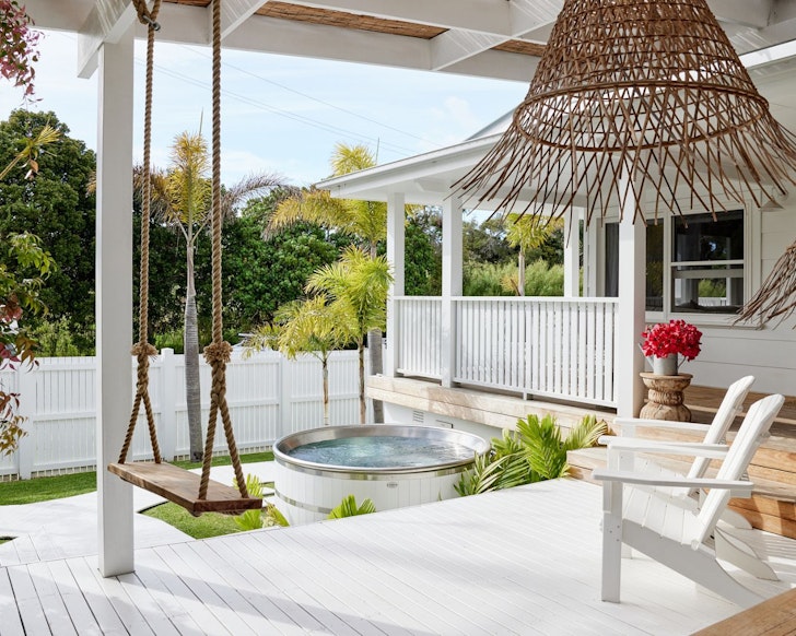 The spa at Piccadilly Palms one of the best Byron Bay Airbnbs